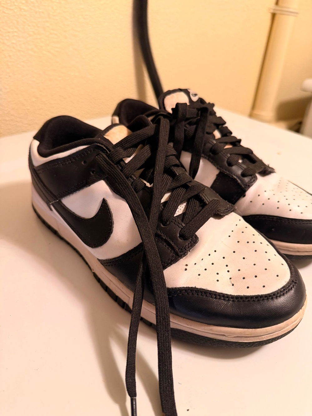Nike Kids Black and White Low Top Sneakers with Swoosh